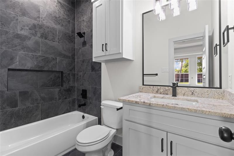 617 N DWIGHT Avenue, Dallas TX 75211 - Photo 20