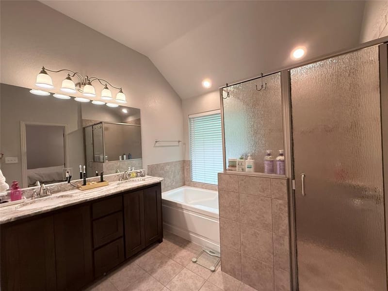 718 E Walcott Street, Pilot Point TX 76258 - Photo 13