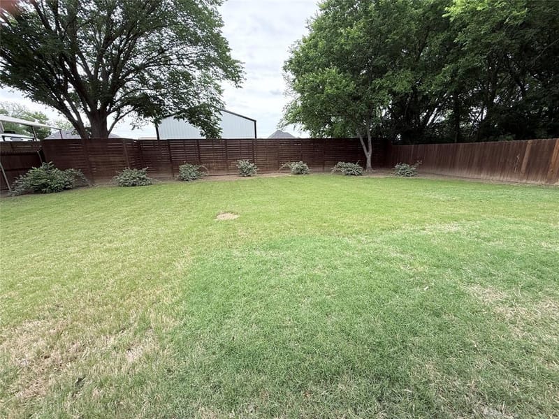 718 E Walcott Street, Pilot Point TX 76258 - Photo 22