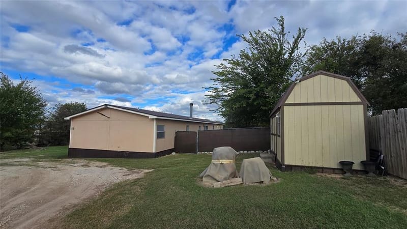 119 Enchanted Lakes Drive, Azle TX 76020 - Photo 7