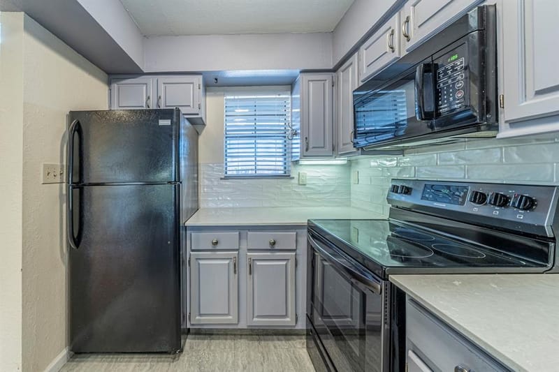 2733 Silver Creek Drive # 205, Arlington TX 76006 - Photo 6