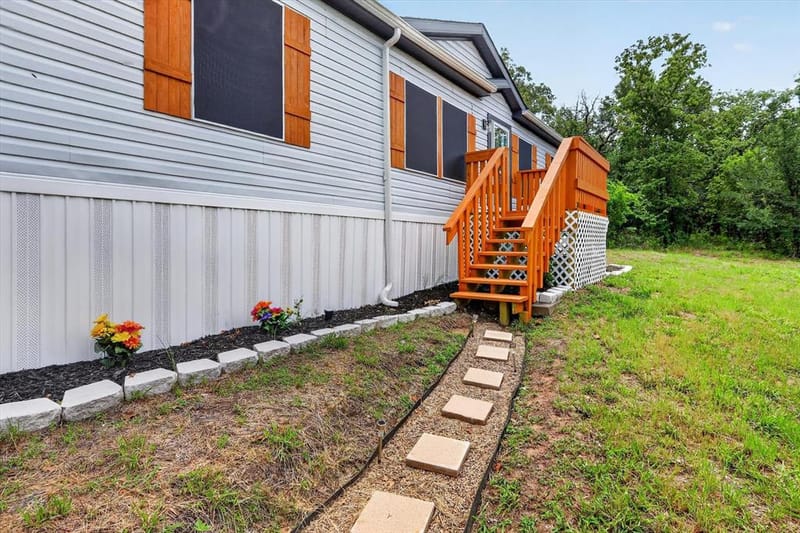 1270 Private Road 3627, Springtown TX 76082 - Photo 6