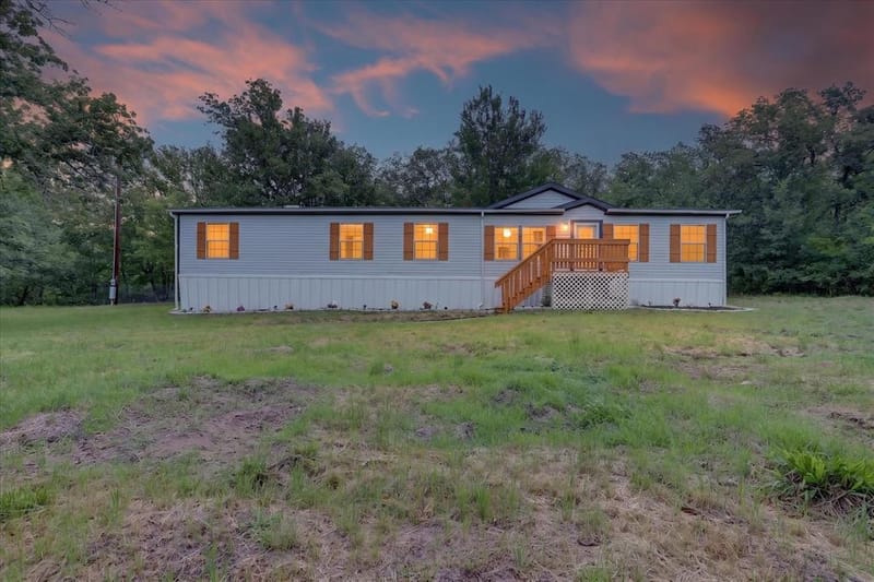 1270 Private Road 3627, Springtown TX 76082