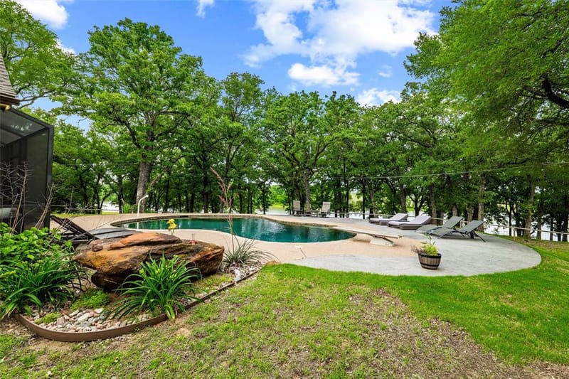 6561 County Road 423, Grandview TX 76050 - Photo 32