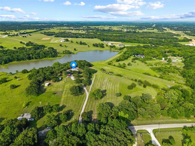 6561 County Road 423, Grandview TX 76050 - Photo 4