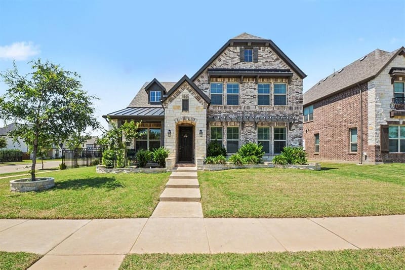 11504 Dawn Mist Drive, Frisco TX 75035 - Photo 2