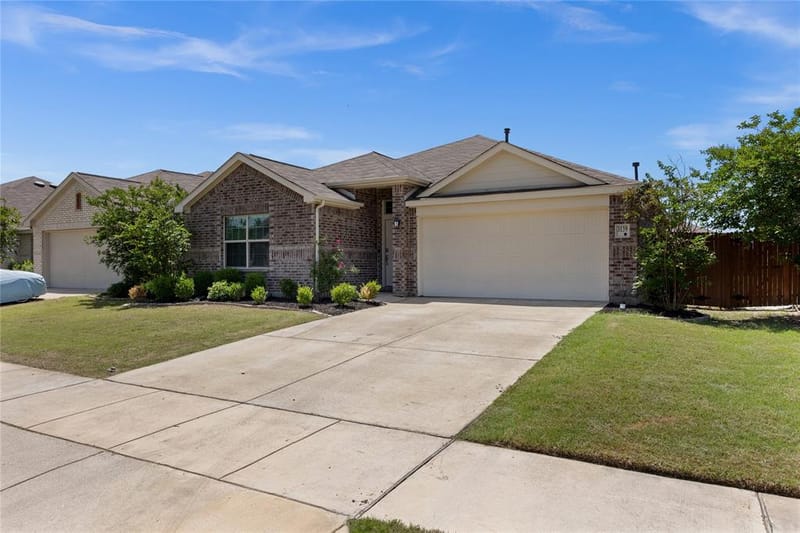 3139 Josefina Lane, Forney TX 75126 - Photo 2
