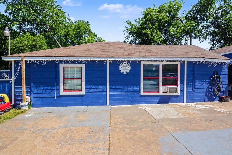 1001 Hillburn Drive, Dallas TX 75217 - Photo 2