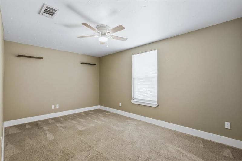2121 W Bond Street, Denison TX 75020 - Photo 16