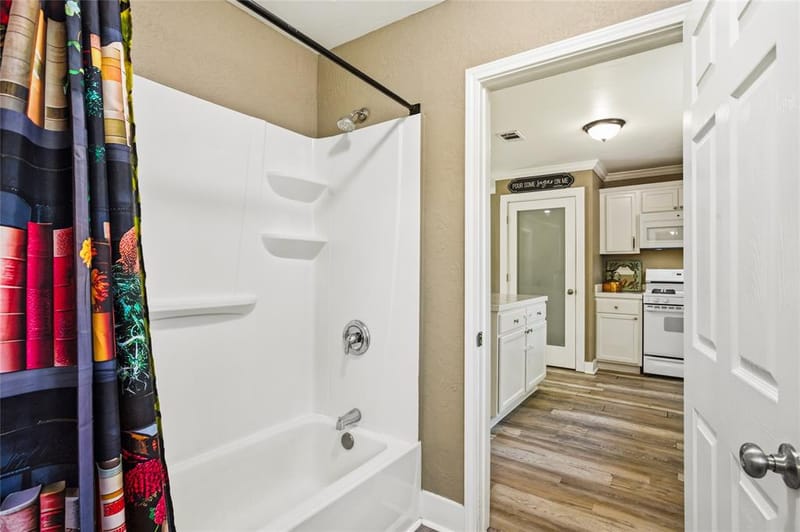 2121 W Bond Street, Denison TX 75020 - Photo 9