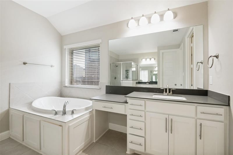 541 Windrow Lane, Waxahachie TX 75165 - Photo 10