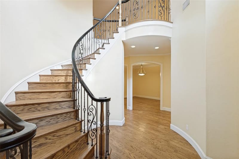 12010 Lueders Lane, Dallas TX 75230 - Photo 2