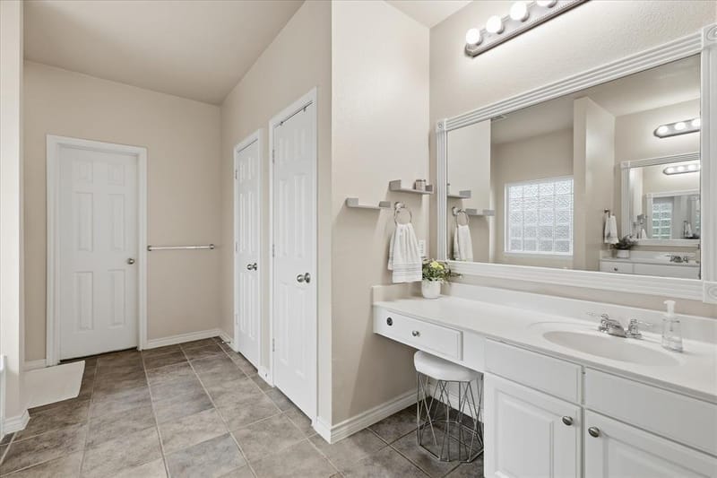 2825 Treasure Cove Drive, Lewisville TX 75056 - Photo 32