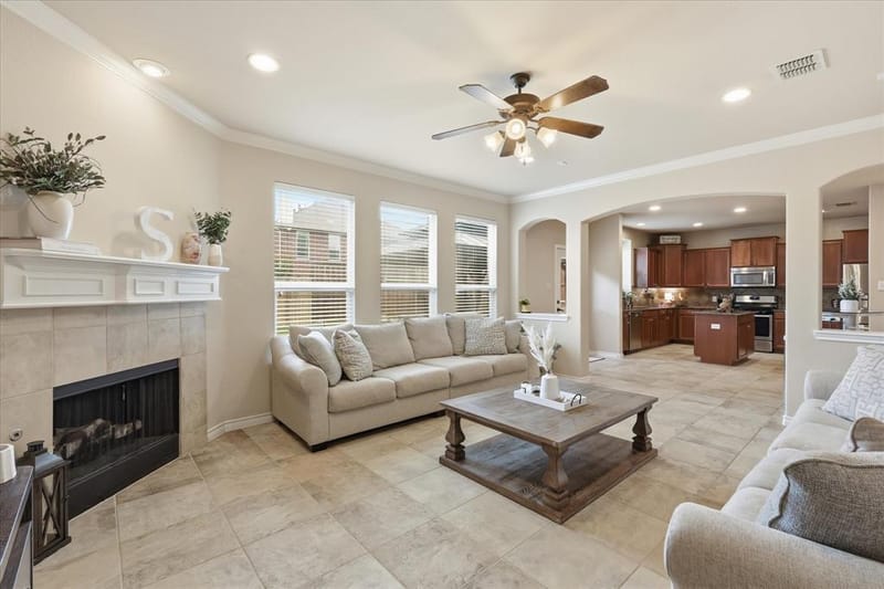 2825 Treasure Cove Drive, Lewisville TX 75056 - Photo 8