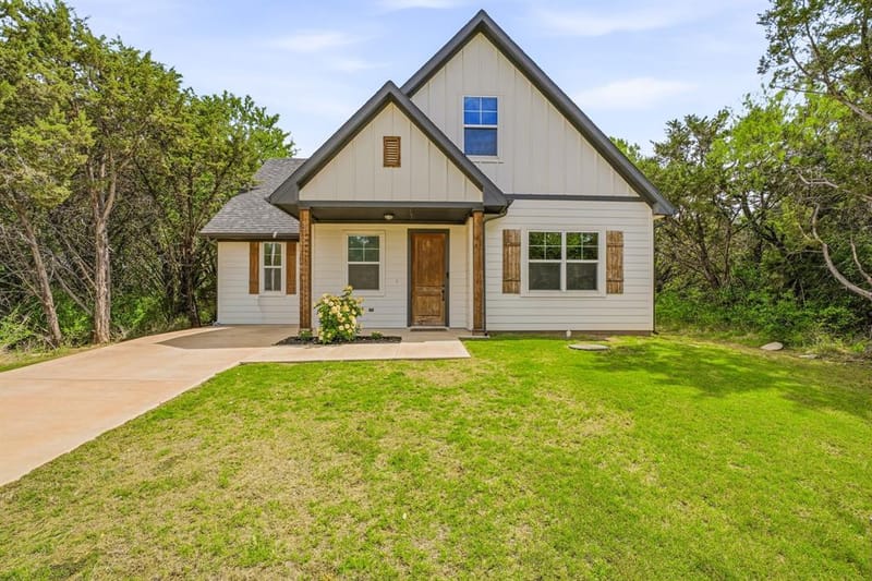 5721 San Jacinto Drive, Granbury TX 76048