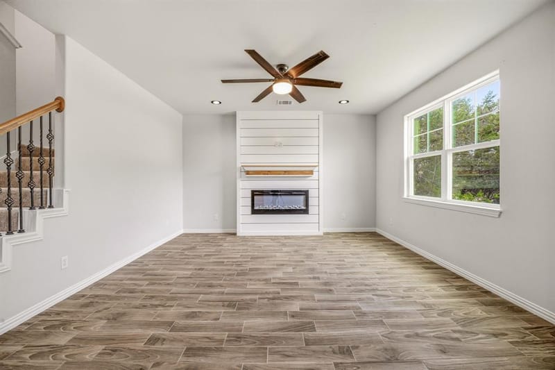 5721 San Jacinto Drive, Granbury TX 76048 - Photo 9