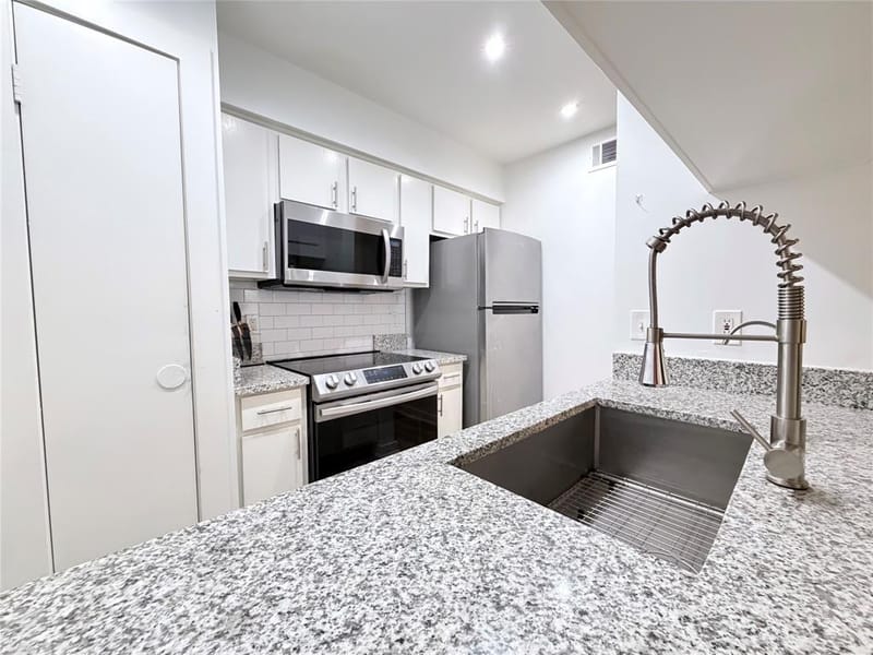 4837 Cedar Springs Road # 110, Dallas TX 75219