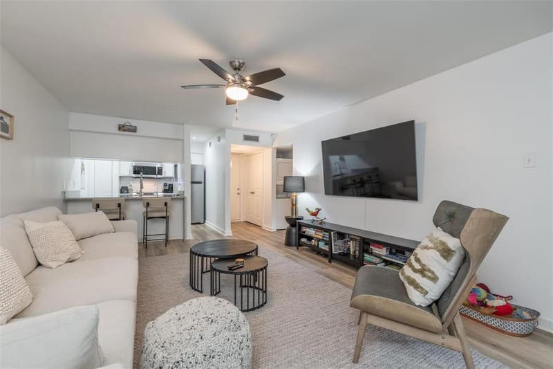 4837 Cedar Springs Road # 110, Dallas TX 75219 - Photo 4