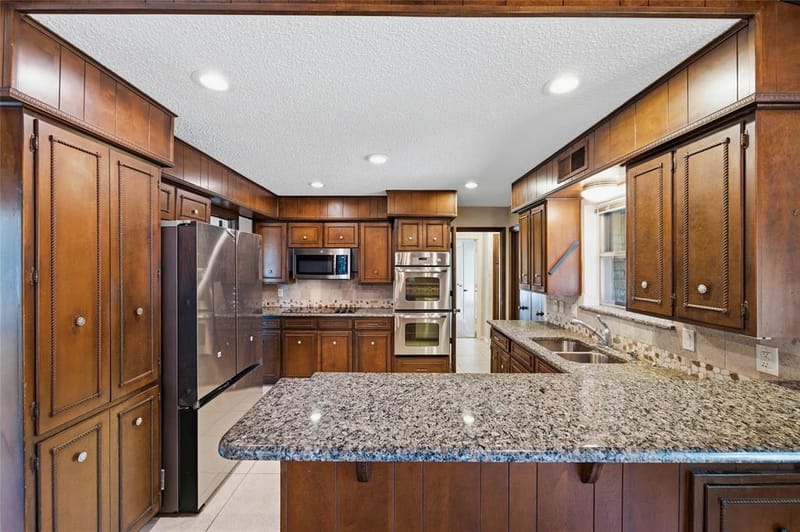 3405 Country Club Road, Pantego TX 76013 - Photo 22