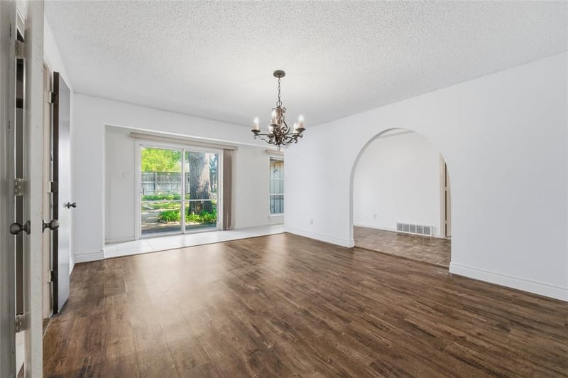 3405 Country Club Road, Pantego TX 76013 - Photo 7