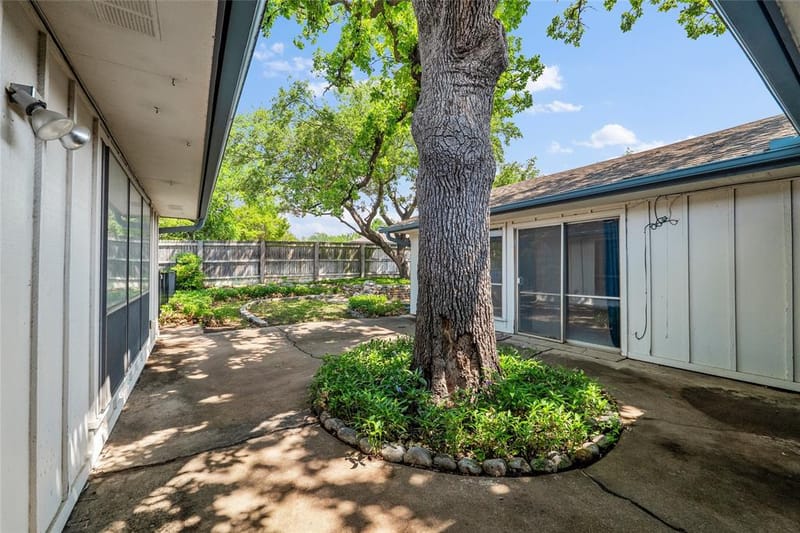 3405 Country Club Road, Pantego TX 76013 - Photo 30