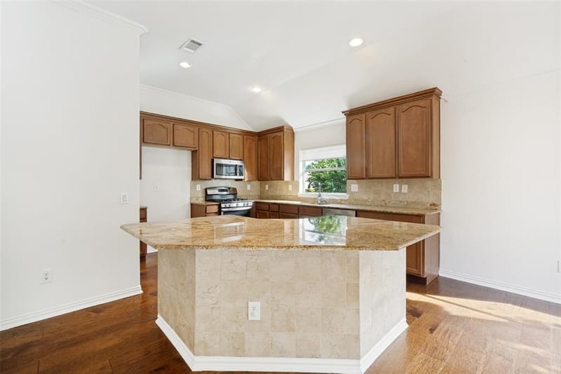 11009 Southerland Drive, Denton TX 76207 - Photo 8