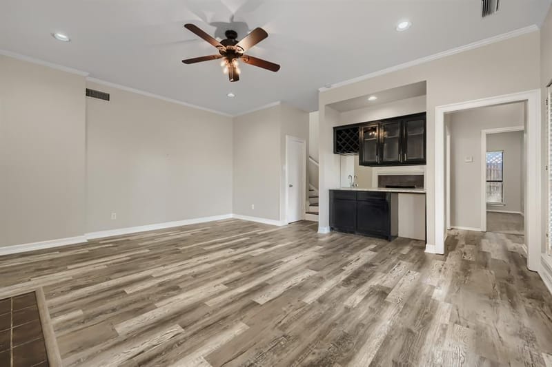 100 Coventry Court, Irving TX 75061 - Photo 5