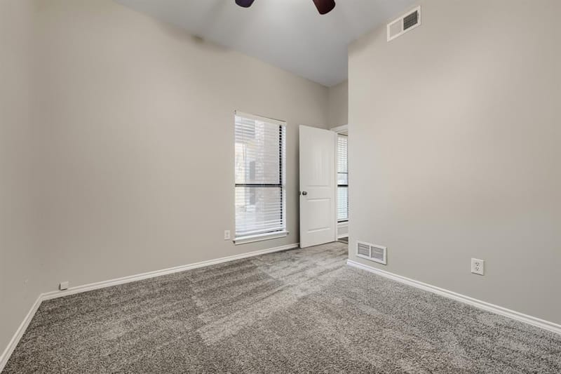 100 Coventry Court, Irving TX 75061 - Photo 11