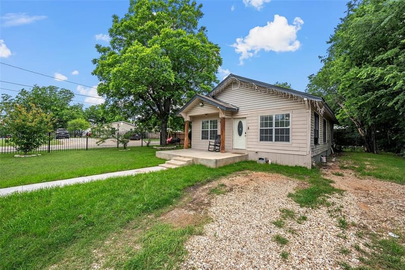 2221 S Park Avenue, Waco TX 76706 - Photo 3