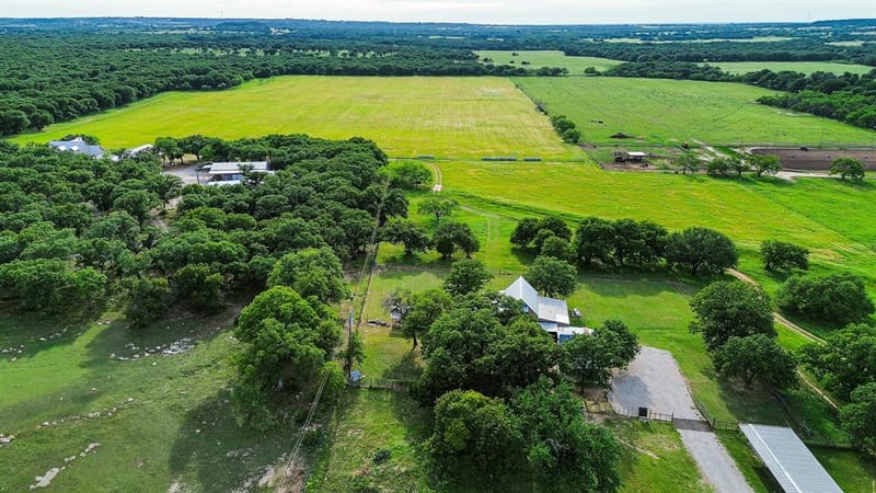 6085 County Road 146, Lipan TX 76462 - Photo 3