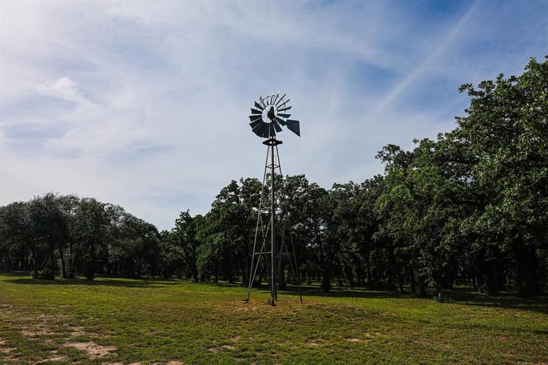 6085 County Road 146, Lipan TX 76462 - Photo 32