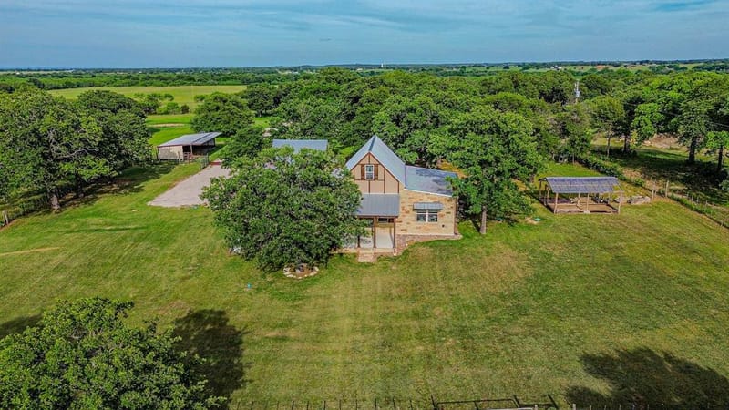 6085 County Road 146, Lipan TX 76462 - Photo 5