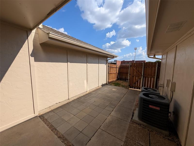 3535 Hilltop Lane, Plano TX 75023 - Photo 8