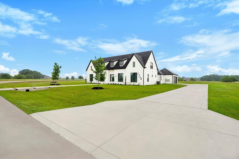 1240 Deerfield Drive, Wills Point TX 75169 - Photo 3