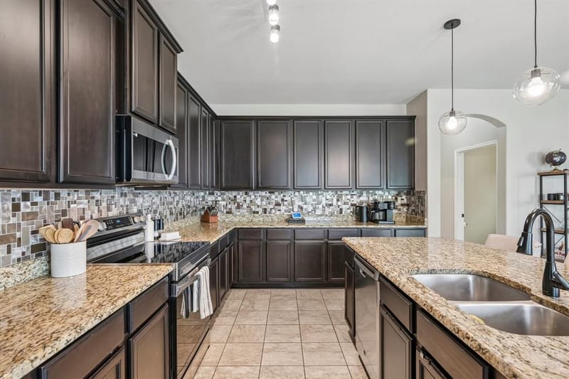 9141 Cranston Court, Providence Village TX 76227 - Photo 9