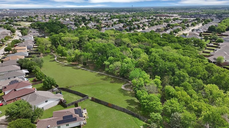 1405 Oak Hollow Lane, Anna TX 75409