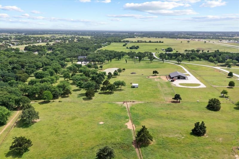 10701 Osburn Road, Pilot Point TX 76258 - Photo 32