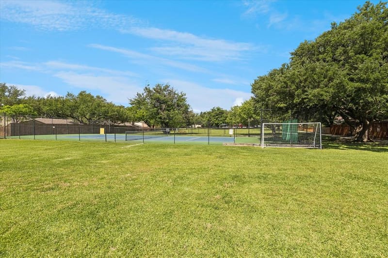 15651 Terrace Lawn Circle, Dallas TX 75248 - Photo 40