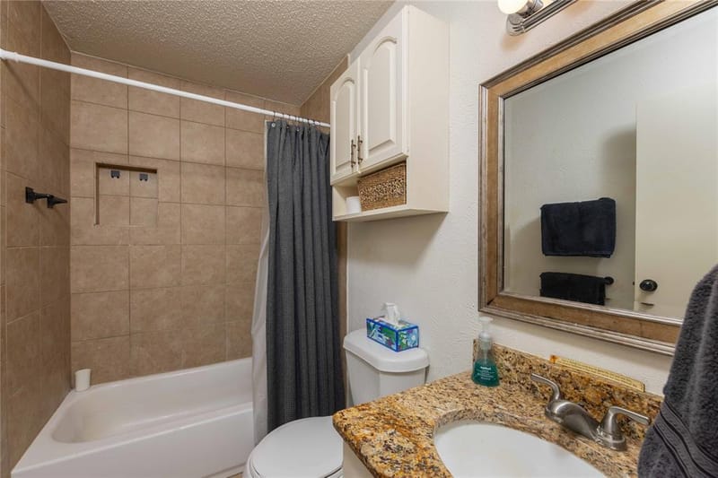 4806 Rollingwood Court, Garland TX 75043 - Photo 12