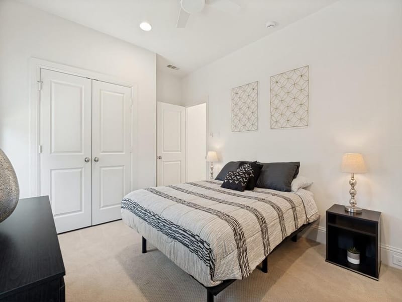 732 W 7th Street, Dallas TX 75208 - Photo 22