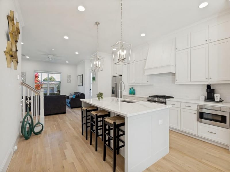 732 W 7th Street, Dallas TX 75208 - Photo 9