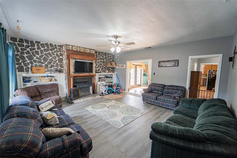 1404 W Walker Street, Breckenridge TX 76424 - Photo 9