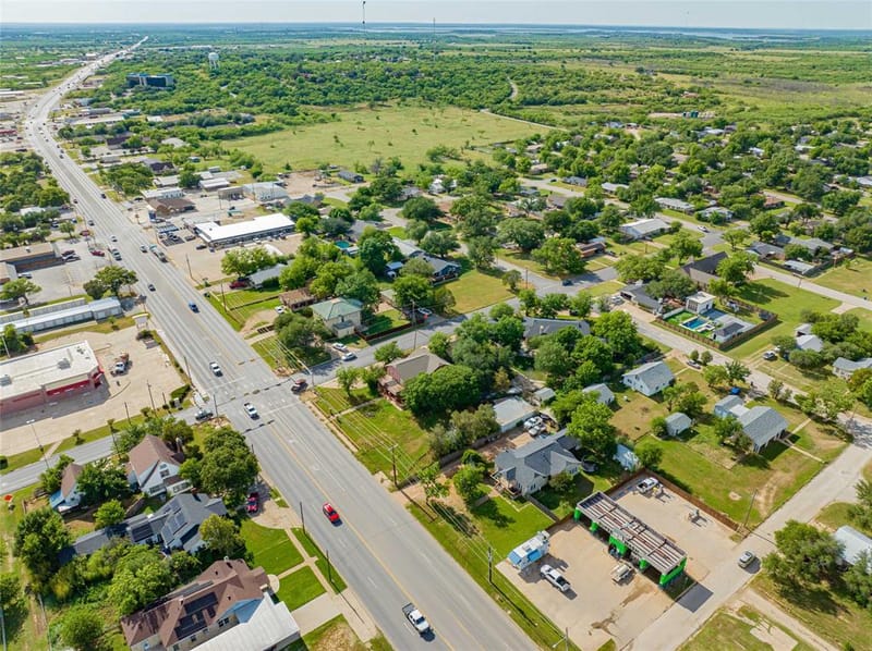 1404 W Walker Street, Breckenridge TX 76424 - Photo 38