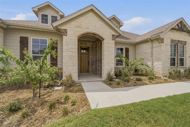 1001 Perrin Lane, Van Alstyne TX 75495 - Photo 5
