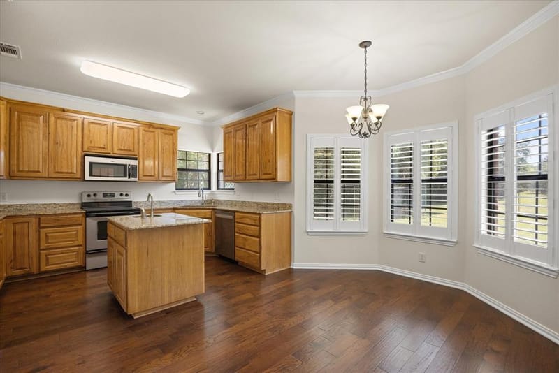 425 Indian Mountain Court, Granbury TX 76048 - Photo 13