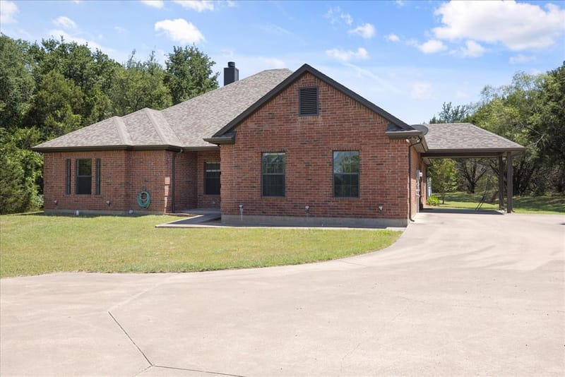 425 Indian Mountain Court, Granbury TX 76048 - Photo 3