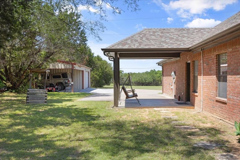 425 Indian Mountain Court, Granbury TX 76048 - Photo 32
