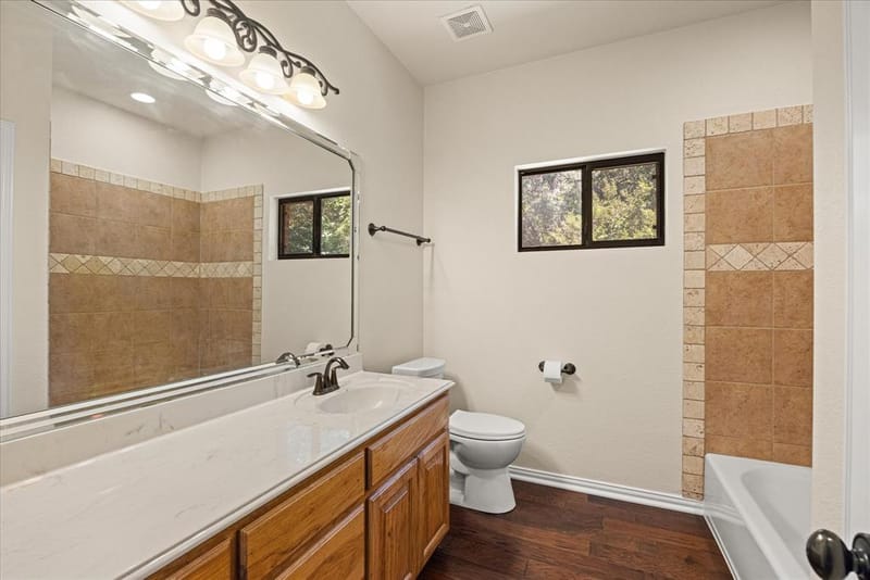 425 Indian Mountain Court, Granbury TX 76048 - Photo 20