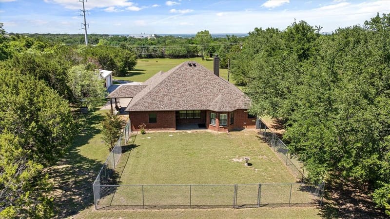 425 Indian Mountain Court, Granbury TX 76048 - Photo 34