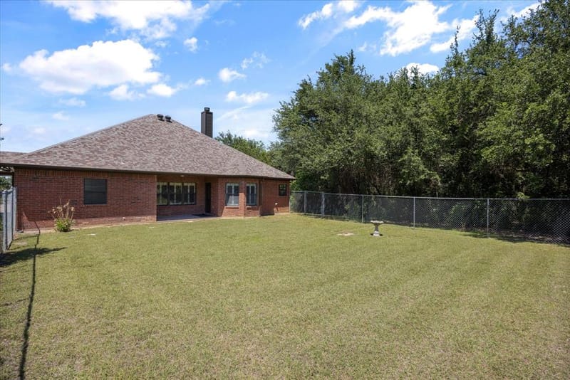 425 Indian Mountain Court, Granbury TX 76048 - Photo 37